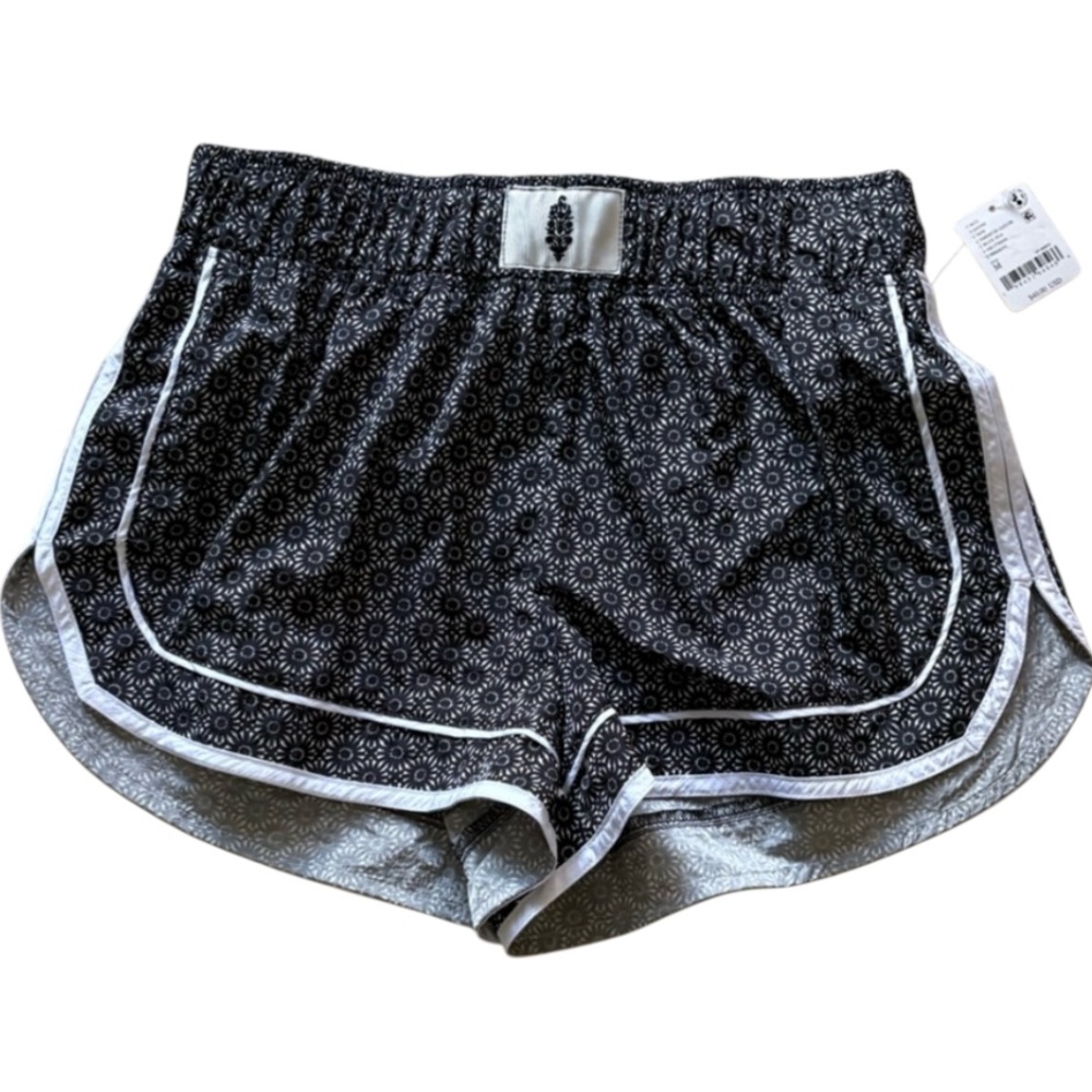 Free People Movement Varsity Blues Printed Shorts Starburst Geo-Black Combo - Picture 8 of 11
